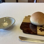 Remede nikaho - 焼きたてパン　イチジクバター