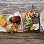 ALOHA CAFÉ Pineapple ベイサイドビーチ坂店 - 