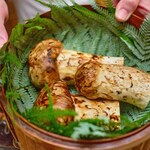 飯田 - 驚異の松茸。