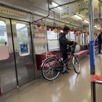 三忠食堂 - 自転車の高校生も乗ってます