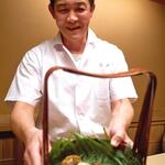 飯田 - 大将が嬉しそうに披露してくれます♬