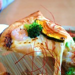 風のレストラン - 海老と炙りホタテの長芋アンチョビソースpizza