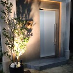 おかもと - 看板が炭の模様になってます！