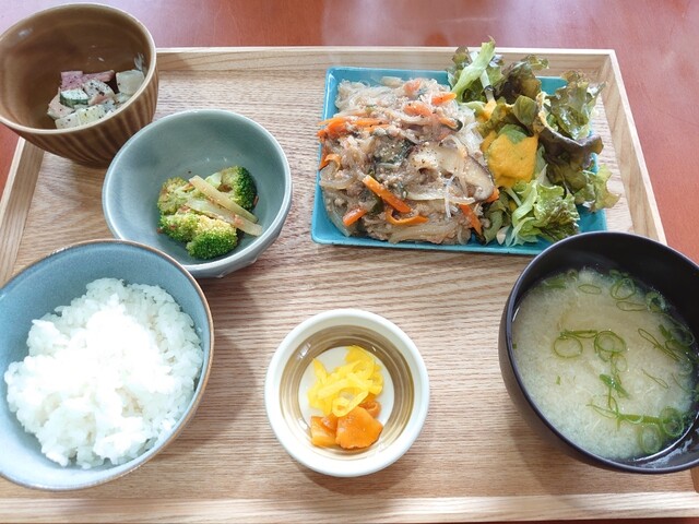 飯屋 KITCHEN 58 - Updated January 2026 - 10 Photos - 読谷村字比謝22-2