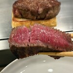 鉄板料理 らくだ - レア気味で