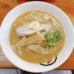 中華そば まるこ - 料理写真: