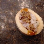 小判寿司 - 煮イカにシャリを詰めて