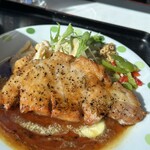 レストランミートアイランド - ポークソテー。うまい。