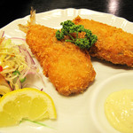 網元 - いわしの梅肉フライ。
