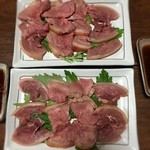 山羊料理　美咲 - ヤギ刺し食べに来ましたよ〜