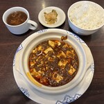 バーミヤン - 料理写真:本格四川麻婆豆腐定食 879円 + ごはん大盛22円