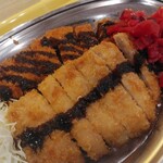 チャンピオンカレー - チキンカツにロースカツトッピング
