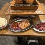 飛騨焼肉ホルモンぼたん - 