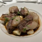 ル・マノアール・ダスティン - ムジナの蒸し焼き