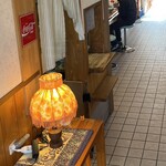 榮ラーメン - 店内
