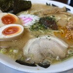 麺匠 大黒 多賀城店 - 辛味噌らーめん 大盛り（無料） 味玉（Xフォロワー限定）900円♪