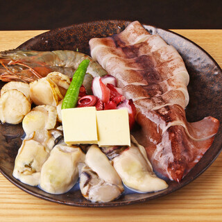 "Teppanyaki: A Unique Japanese Culinary Culture! Fresh Fish and Seafood on a Sizzling Hot Plate!"