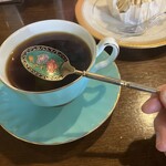 炭火煎珈琲 利休 - 