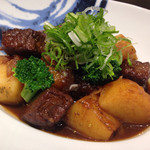 ケンゾーエステイトワイナリー 六本木ヒルズ店 - 肉じゃが