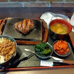 感動の肉と米 北千住店 - 