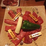 焼肉ホルモンやまと 大船店 - 和牛盛り合わせ三人前