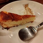 ハンバーグ・ステーキ&J - バスクチーズケーキ