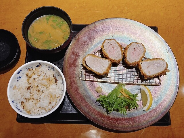 山かつ 国府店 - 府中/とんかつ | 食べログ