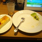 デニーズ - サニーサイドアップモーニング トースト ドリンクバー付 ＆ チョコプリンパルフェ～選べるソース ＆ 海老とハーブ鶏のスープごはん