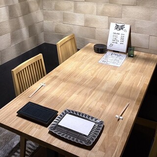 木のぬくもりを感じる落ち着いた大人の雰囲気の和空間◎