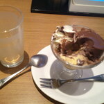 デニーズ - サニーサイドアップモーニング トースト ドリンクバー付 ＆ チョコプリンパルフェ～選べるソース ＆ 海老とハーブ鶏のスープごはん