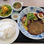 とまとりあ - 料理写真:ステーキ定食