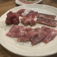 炭火焼肉ホルモン うしごろ 中目黒店 - 