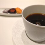 メゾン ポール・ボキューズ - 