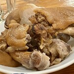 老酒舗 - 何と言っても豚足(？？)でしょう〜好きな人は好き！