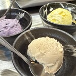 御肉処はしやま - ブルーシールアイス(ウベ、パインココナッツ、黒糖)