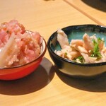 まつりや - 季節のおばんざい2種﻿(まぐろの梅水晶、蒸し鶏肉)