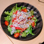 まつりや - シラスと大根のカリカリサラダ