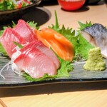 まつりや - 鮮魚のお造り4種盛り﻿(マグロ、ハマチ、サーモン、シメサバ)