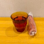 京氷菓 つらら - 熱いお茶と冷たいおしぼり～!!( ^o^)ﾉ
