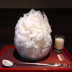 三日月氷菓店 - 『みるく金時(バニラアイス)』(1350円)～!!(^o^)丿