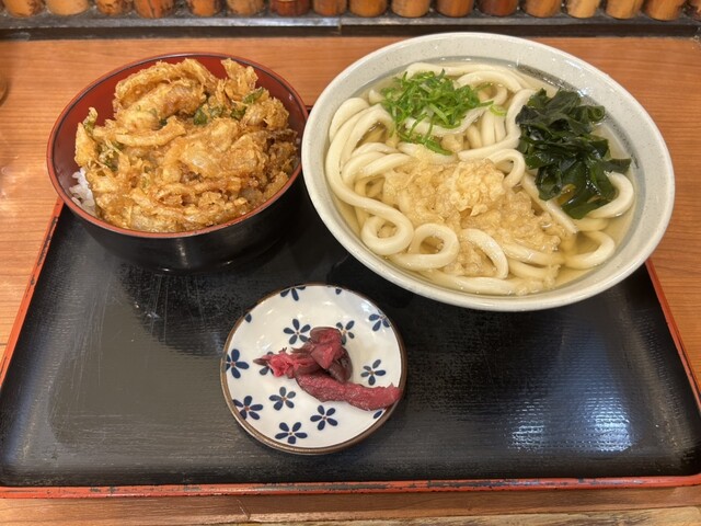 Kanoya Shinjuku Tonanguchi Ten photo 4