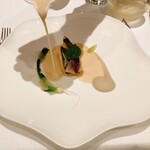 シェ オリビエ - ソースかけ中