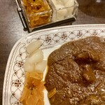 洋食 キムラ - 辣韮と福神漬けも忘れずに。