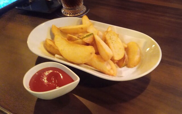 CYNTHIA'S PIANO&PUB photo 2