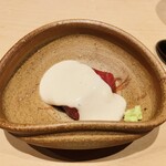 328795837 - 【写真②】赤身(大間)漬け、湯葉掛け