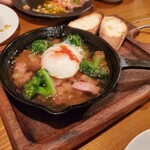 がぶ飲みワインと肉 ビストロ千住MEAT - 