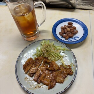 立飲スタンド 三楽_0