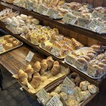 Boulangerie Queue - 
