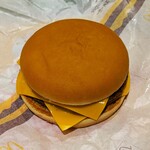 マクドナルド - 料理写真:ダブルチーズバーガー
