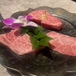 個室焼肉 牛姫 - 本日の厳選希少部位2種と特上カルビ